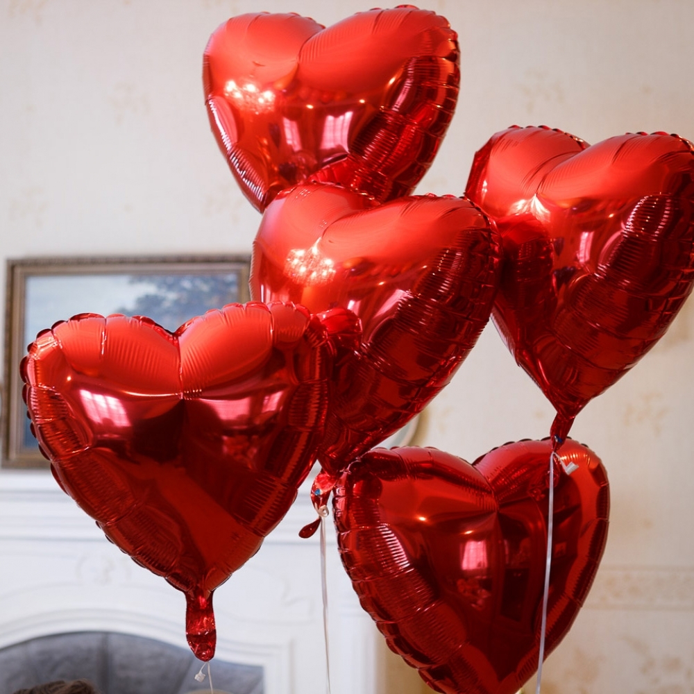 Набор из 5 красных воздушных шариков сердечек